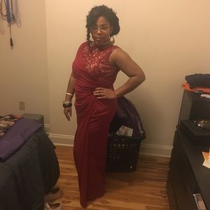 Sexy Red Evening dress with high slit